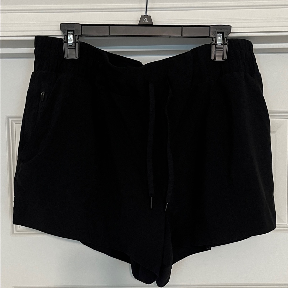 All in Motion black active shorts size XL